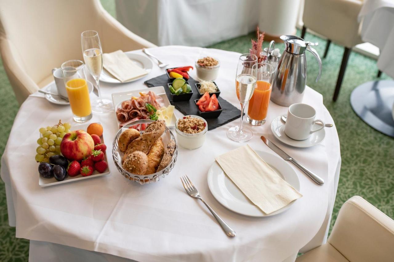 Spa Resort Styria- Adults Only Bad Waltersdorf Buitenkant foto
